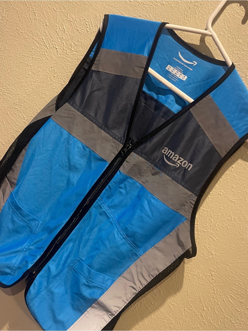 Amazon Blue Vest with Logo m/l